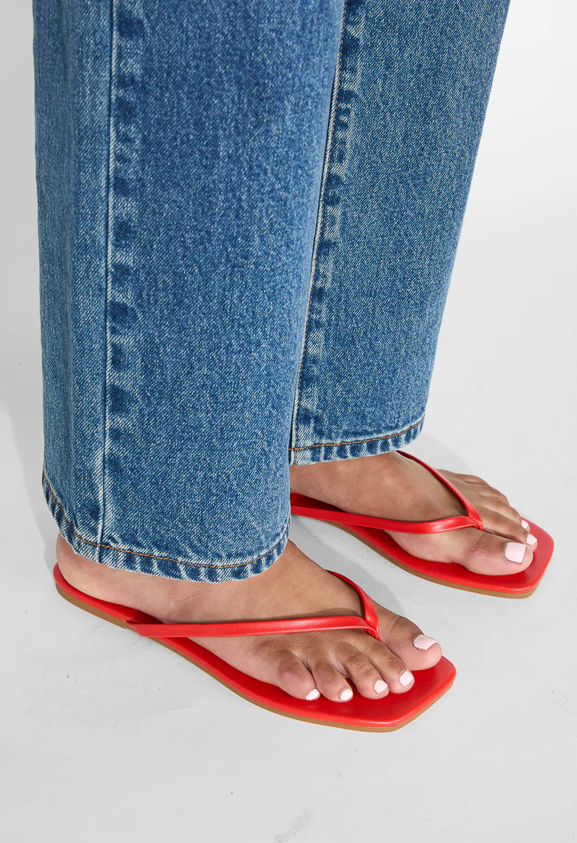 Julia Flat Sandal - Image 2