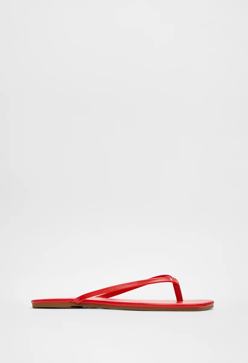 Julia Flat Sandal - Image 3