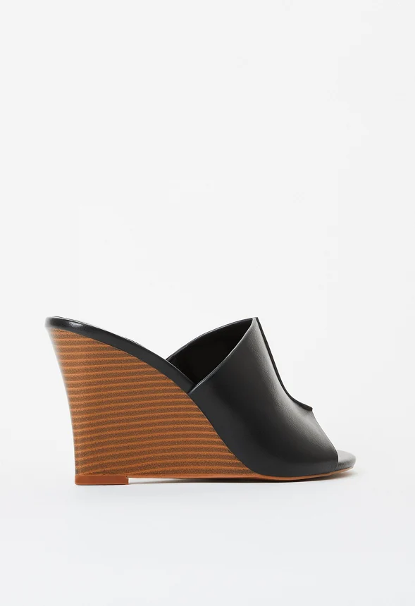 Kailey Wedge Sandal - Image 4