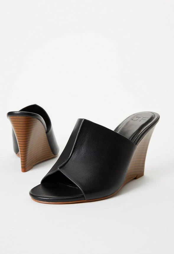 Kailey Wedge Sandal - Image 6