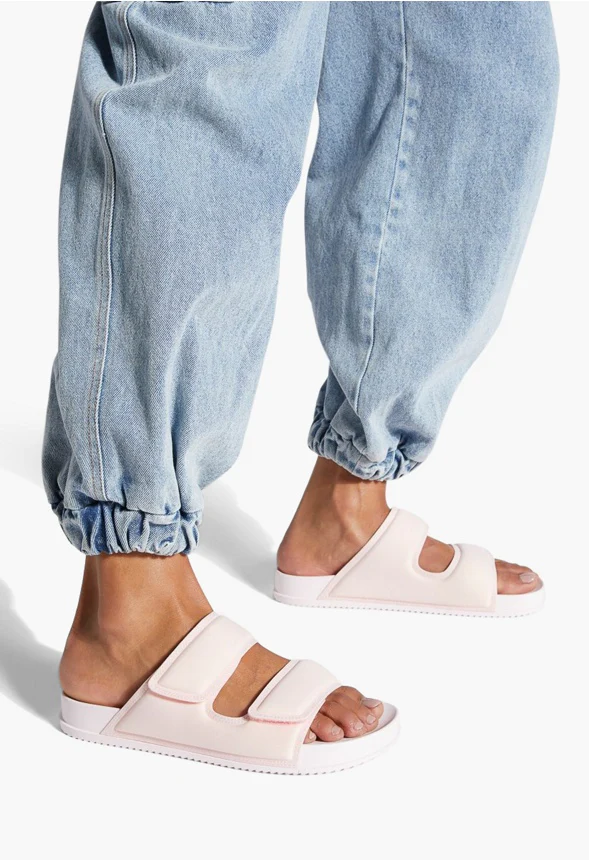 Kamalla Flat Sandal - Image 5
