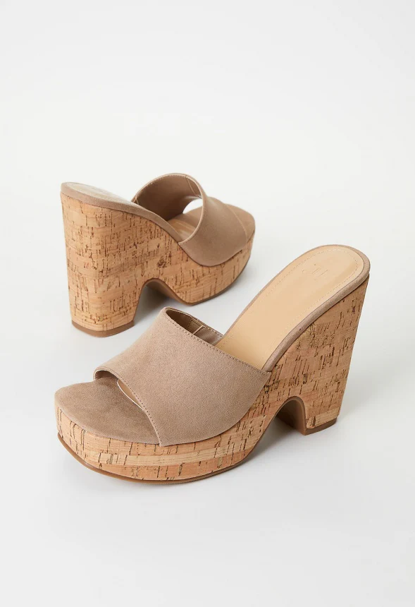 Kara Wedge Sandal - Image 5