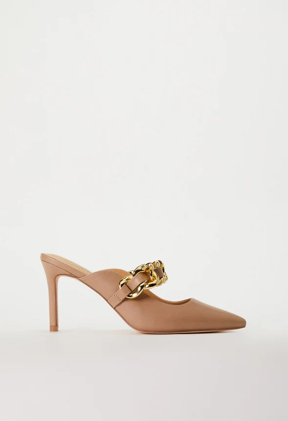 Keelie Pointed Toe Pump - Image 3