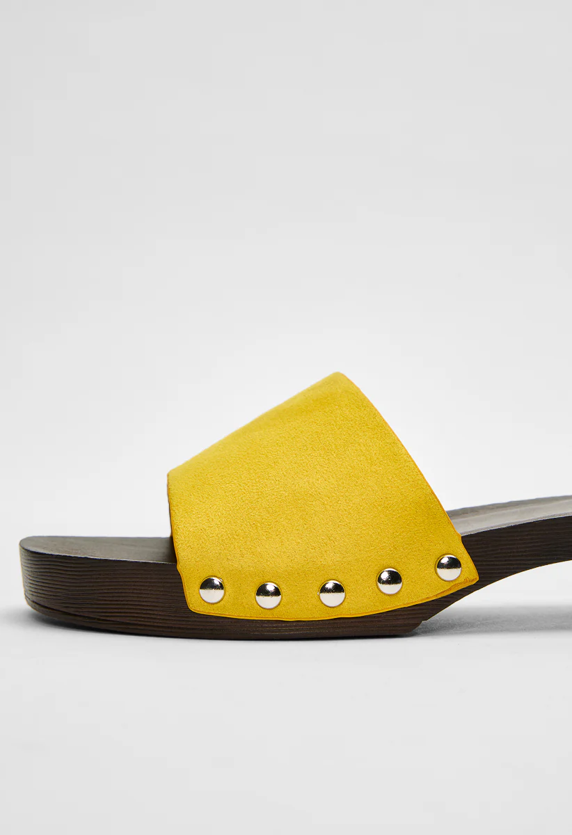 Kelilah Flat Sandal - Image 7