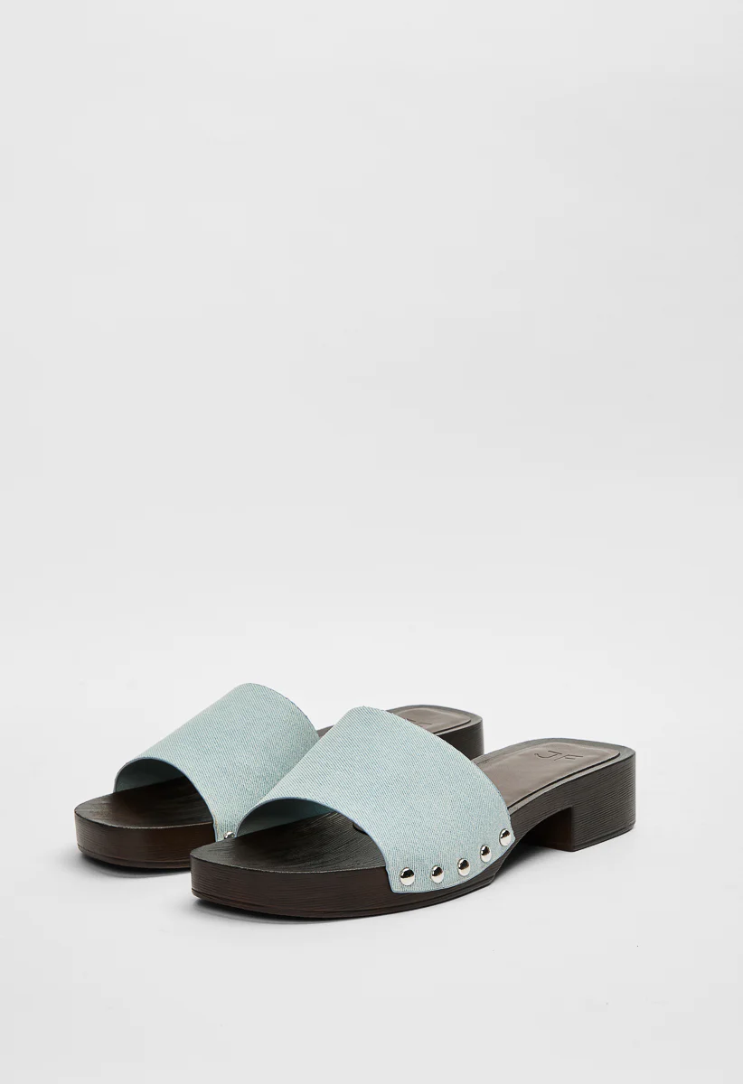 Kelilah Flat Sandal - Image 5