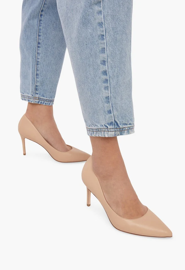 Khloy Classic Pump - Image 5