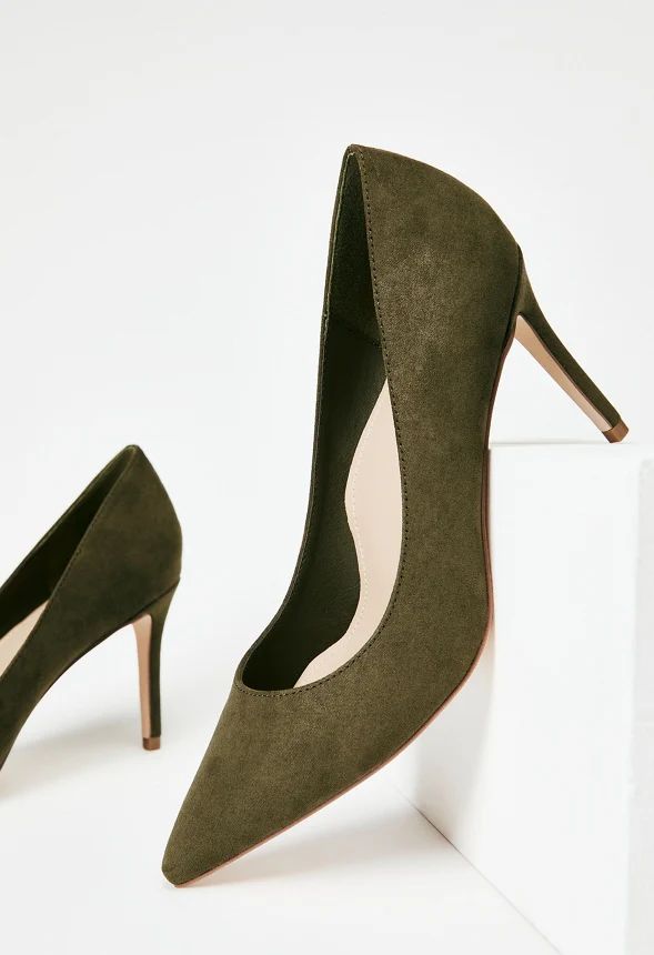 Khloy Classic Pump - Image 7
