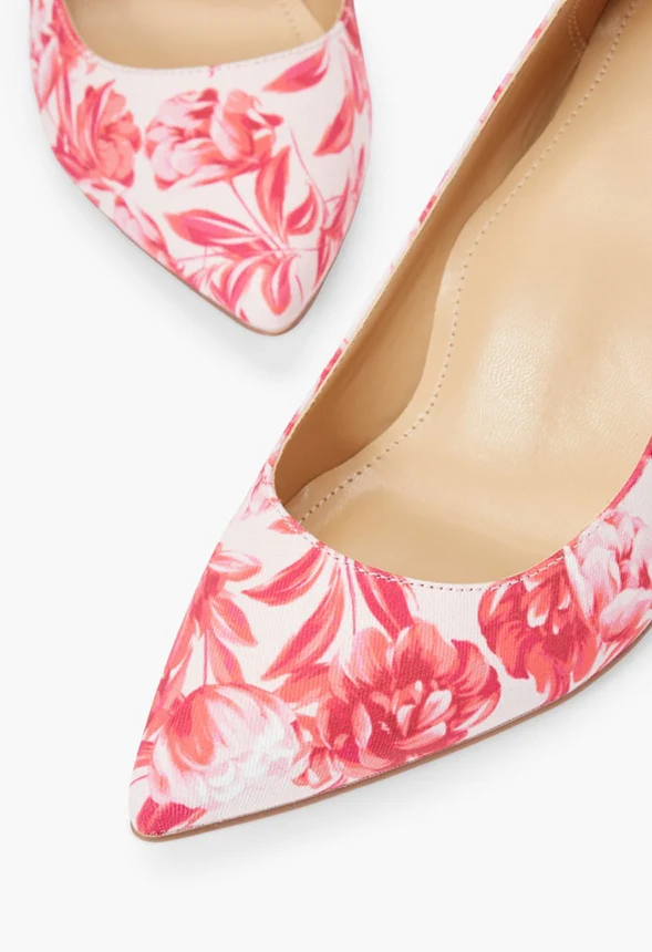 Khloy Classic Pump - Image 4