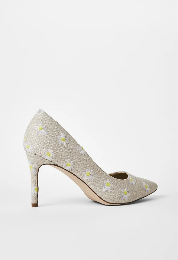 Khloy Classic Pump - Image 5