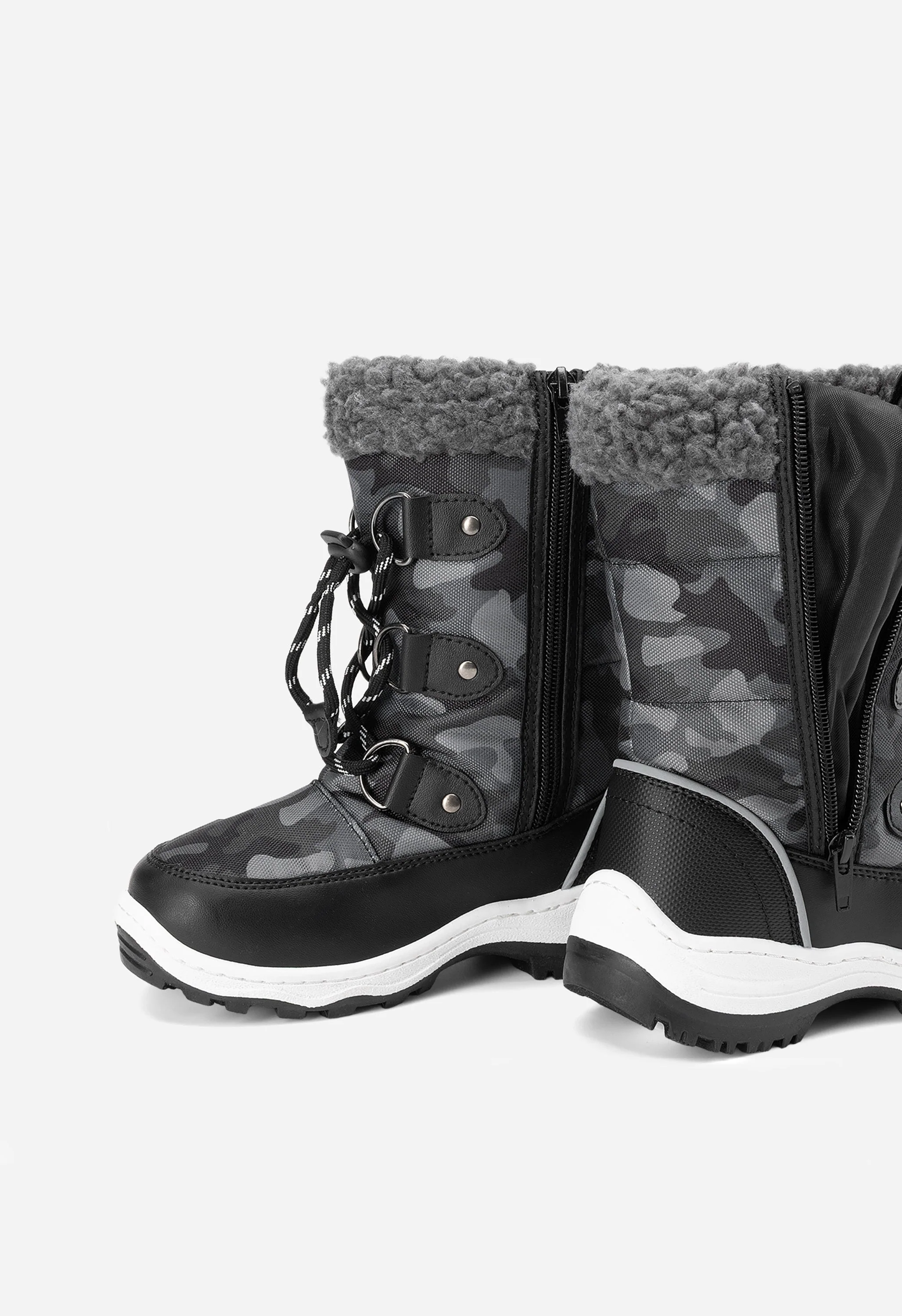 Kids Easy to Wear Snow Boots - Image 8