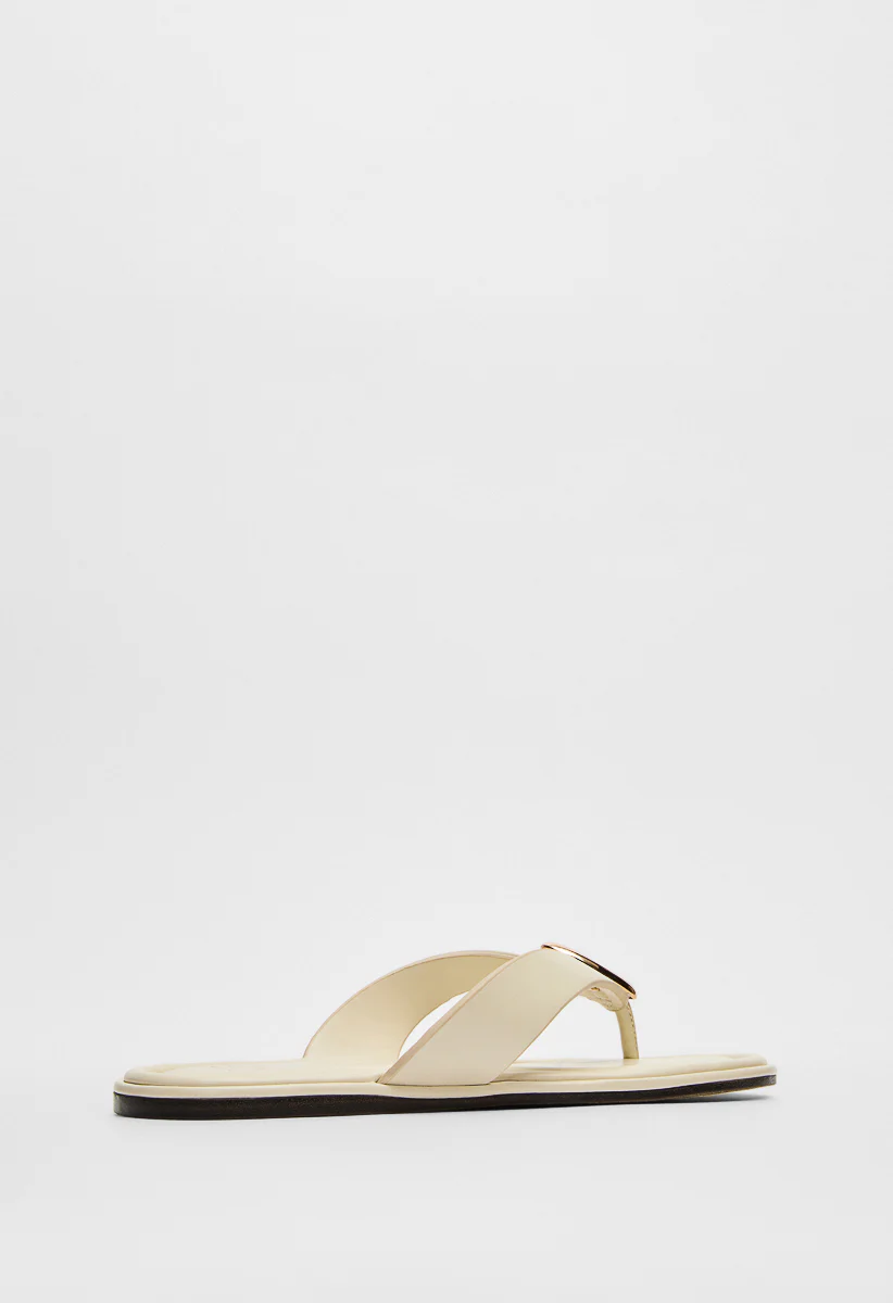 Kylie Flat Sandal - Image 4