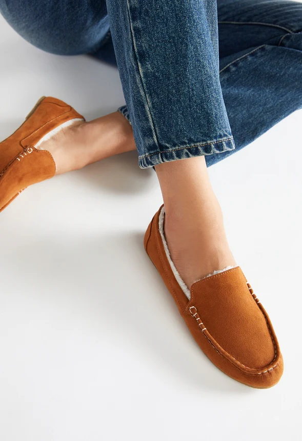 Laurel Fuzzie Slipper - Image 2