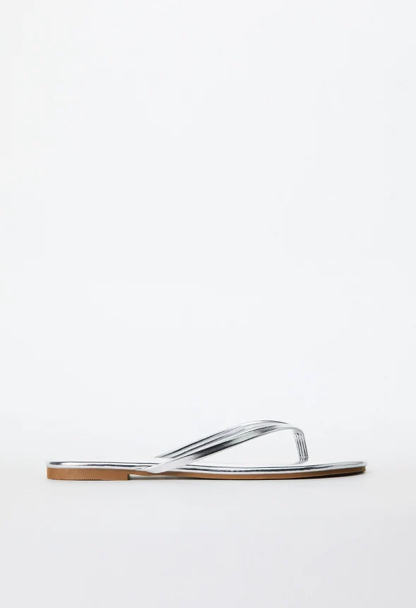 Layla Flat Thong Sandal - Image 4