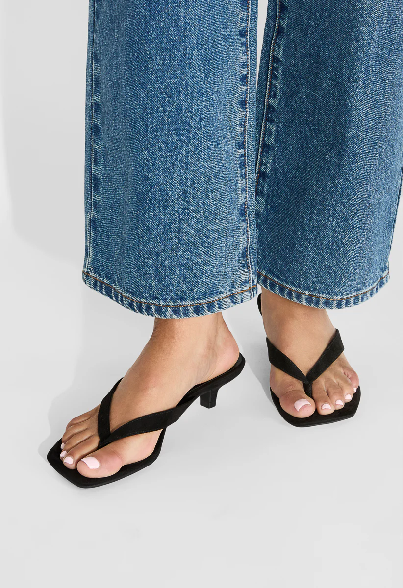 Leslie Heeled Sandal - Image 2