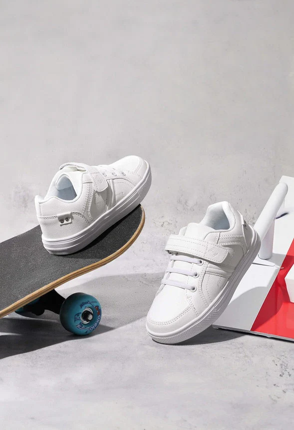Lightweight Fashion Sneaker - Image 2