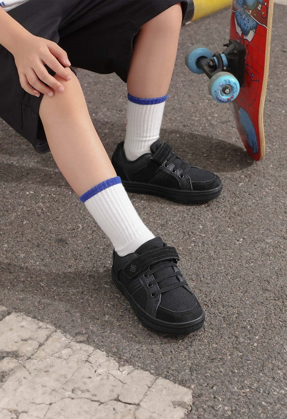 Lightweight Fashion Sneaker - Image 3