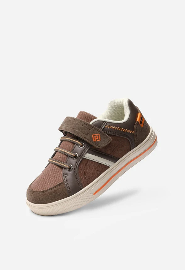 Lightweight Fashion Sneaker