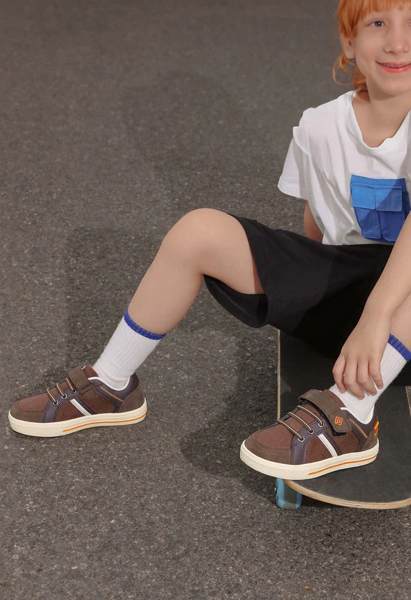 Lightweight Fashion Sneaker - Image 2