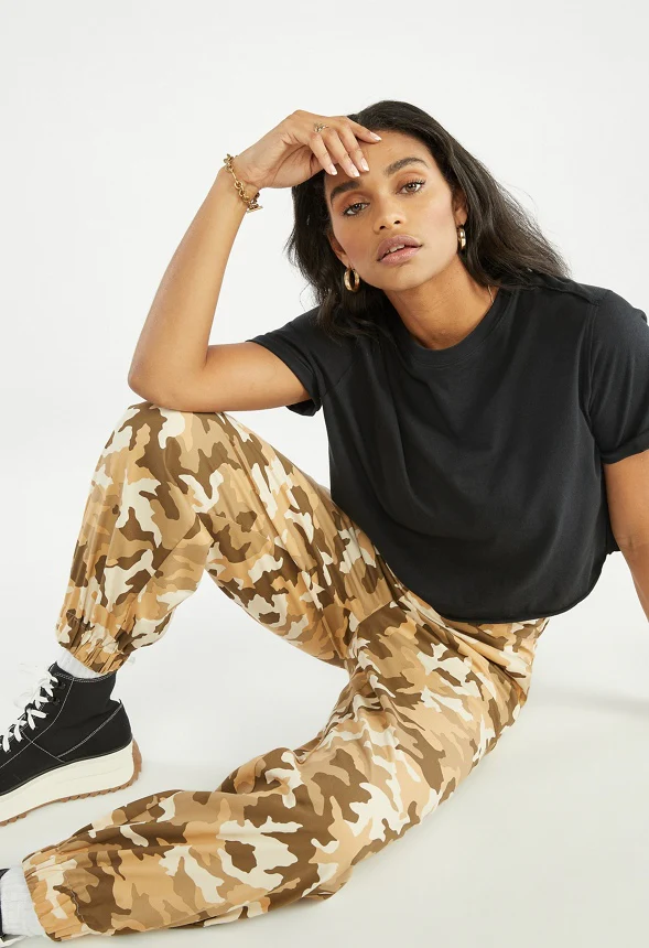 Lightweight Relaxed Fit Cargo Joggers - Image 3