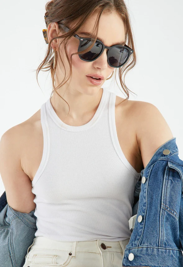 Lightweight Wayfarer Sunglasses - Image 2