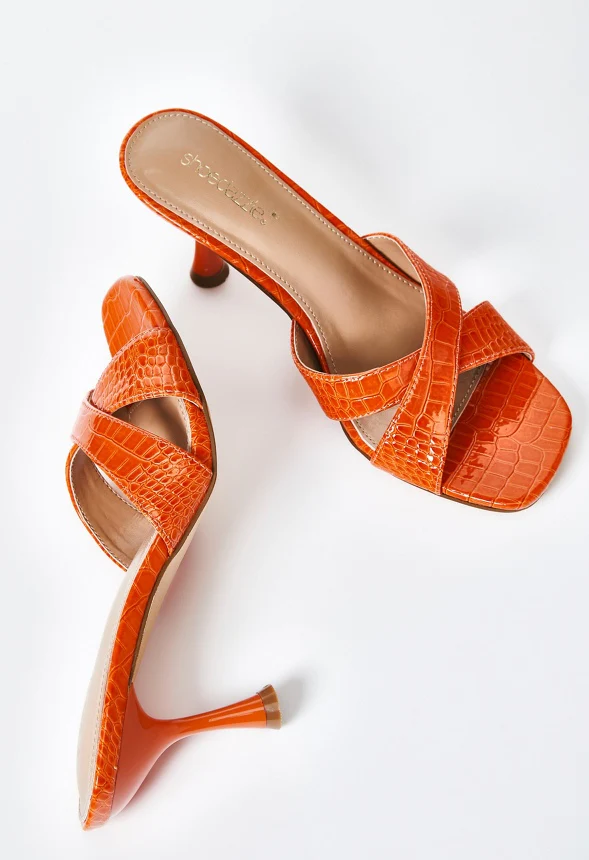 Lilia Heeled Sandal - Image 8