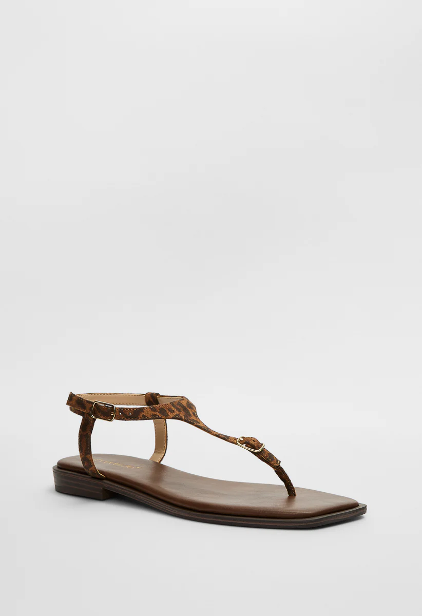 Lillie Flat Sandal - Image 3