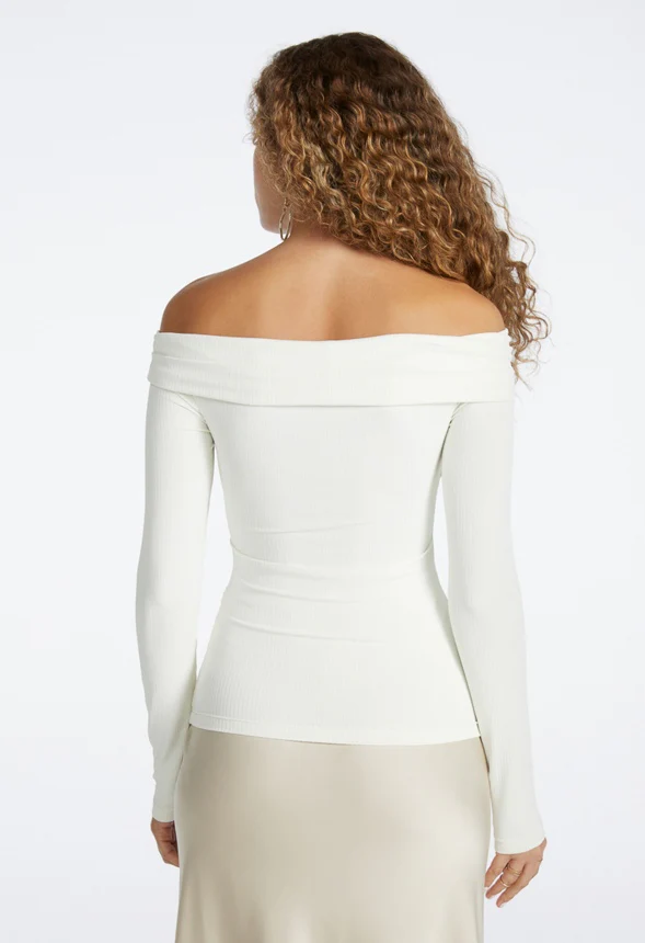 Long Sleeve Twist Top - Image 2
