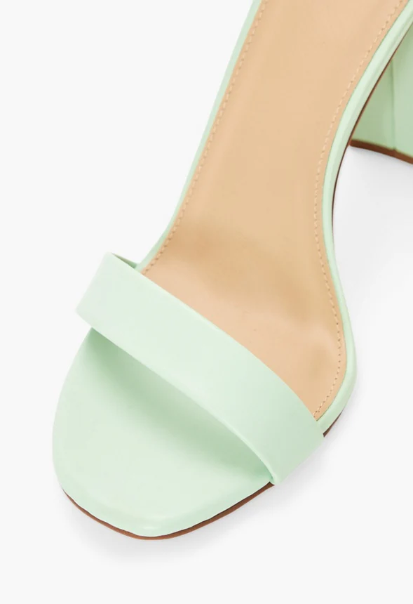 Lorelai Block Heeled Sandal - Image 5