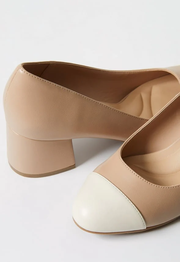 Luciana Block Heeled Pump - Image 7