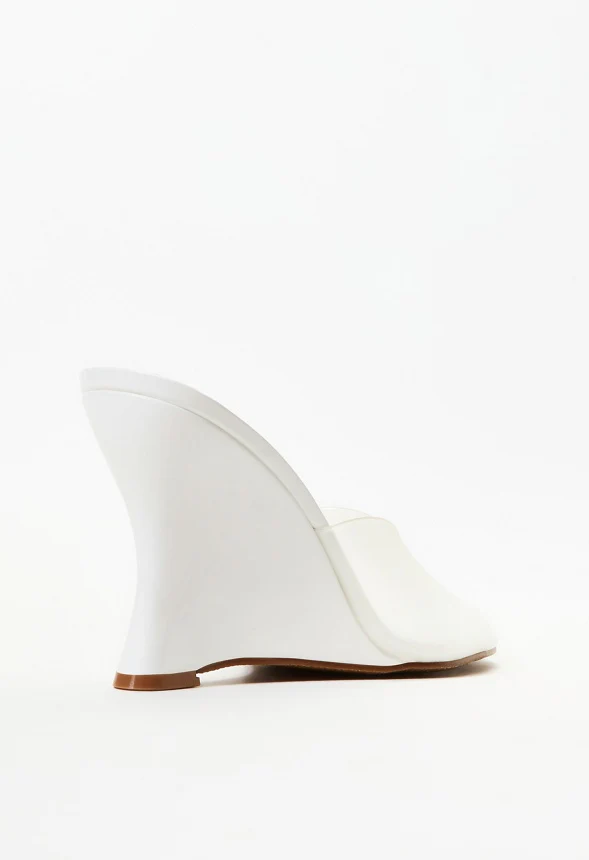 Lucie Wedge Sandal - Image 4
