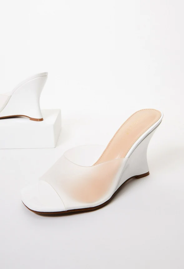 Lucie Wedge Sandal - Image 5