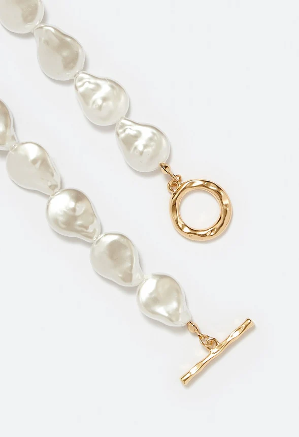 Lyla Irregular Pearls And T-Bar Necklace - Image 3