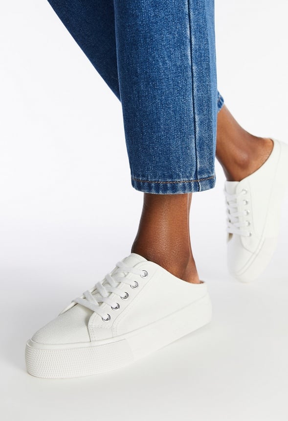 Macy Flatform Sneaker - Image 2