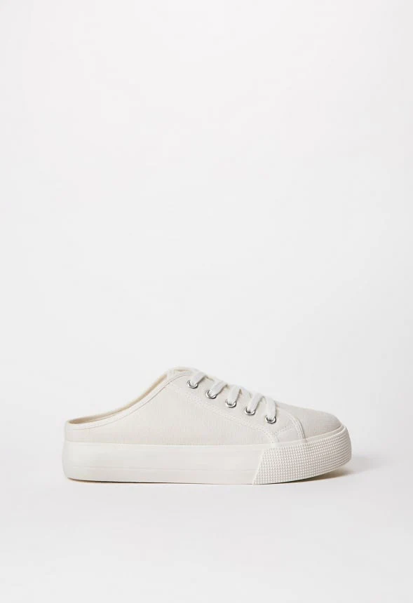 Macy Flatform Sneaker - Image 3