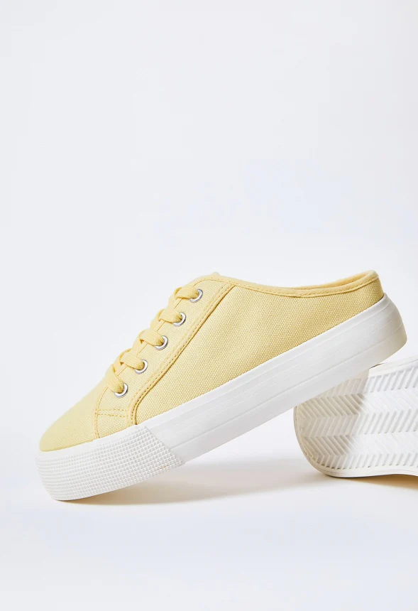 Macy Flatform Sneaker - Image 8