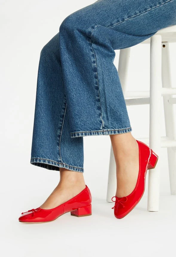 Madelaine Block Heeled Pump - Image 9
