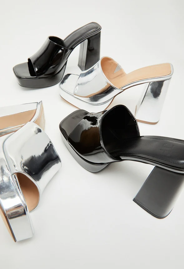 Madelyn Block Heeled Sandal - Image 3