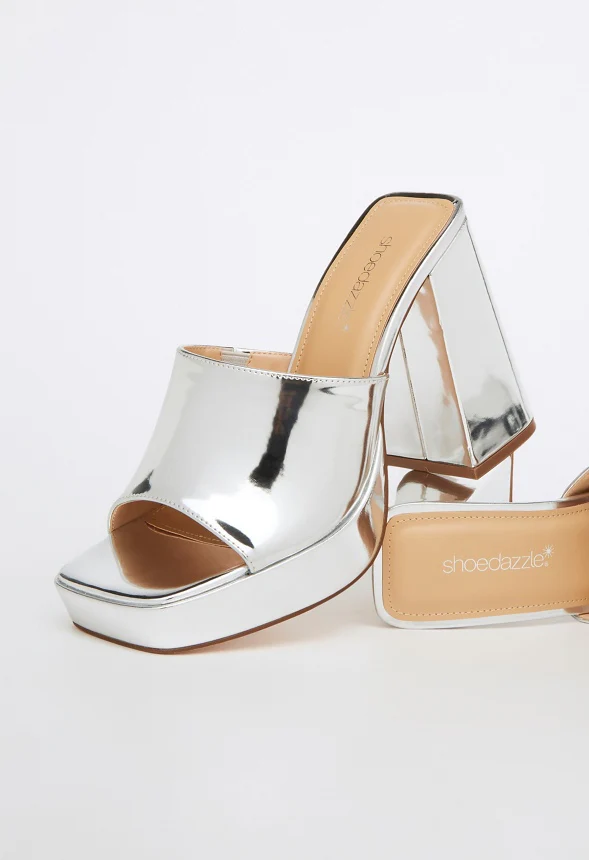Madelyn Block Heeled Sandal - Image 8
