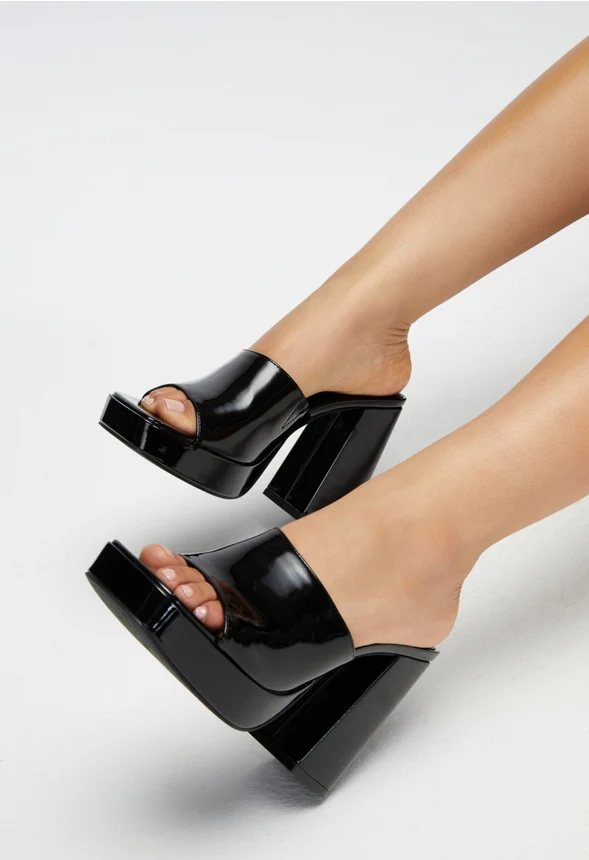 Madelyn Block Heeled Sandal - Image 9