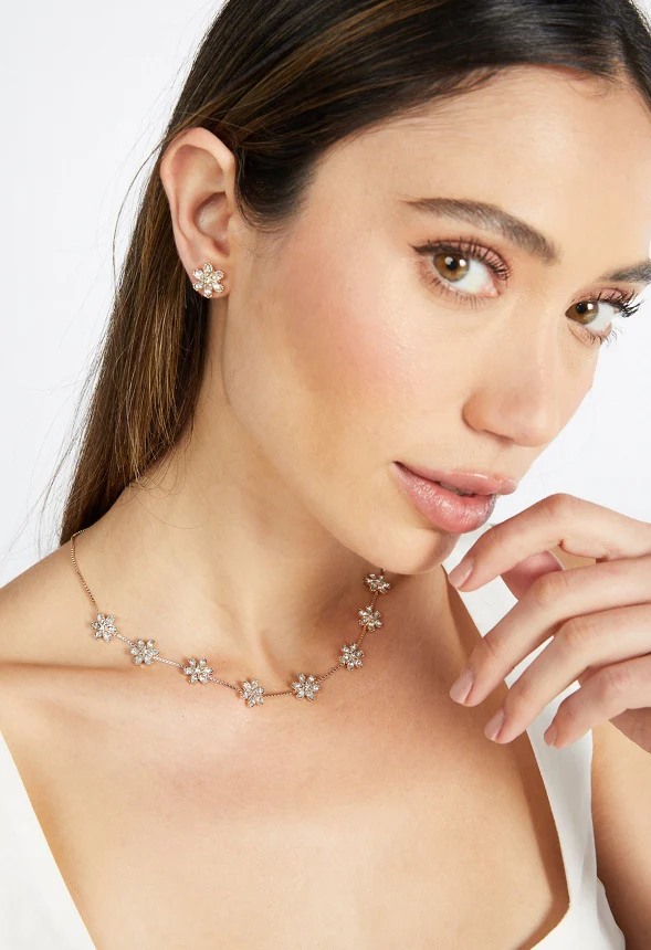 Mara Glass Rhinestones Flower Stud Earrings & Necklace Set - Image 2