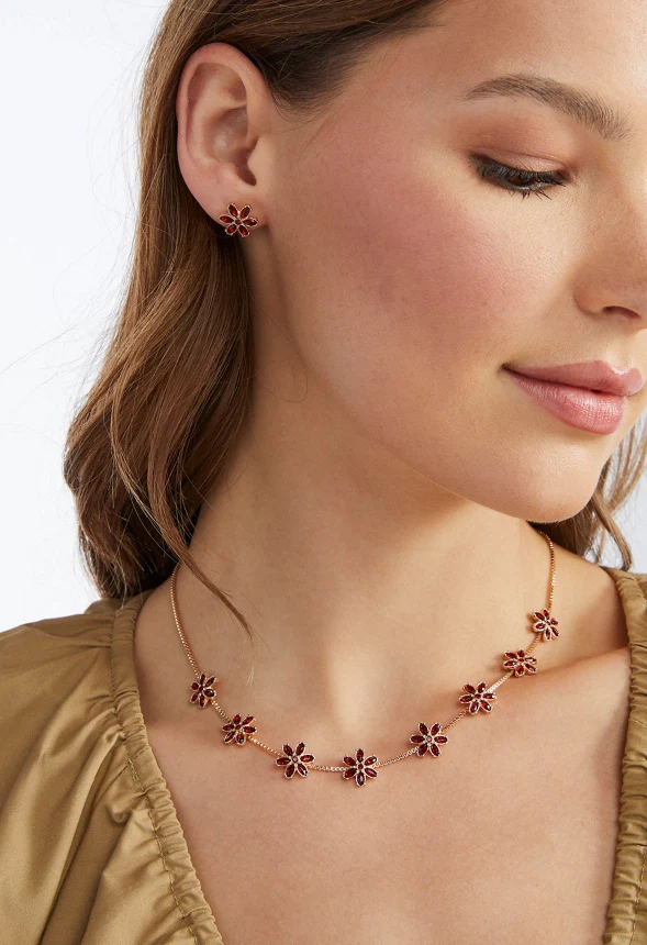 Mara Glass Rhinestones Flower Stud Earrings & Necklace Set - Image 2