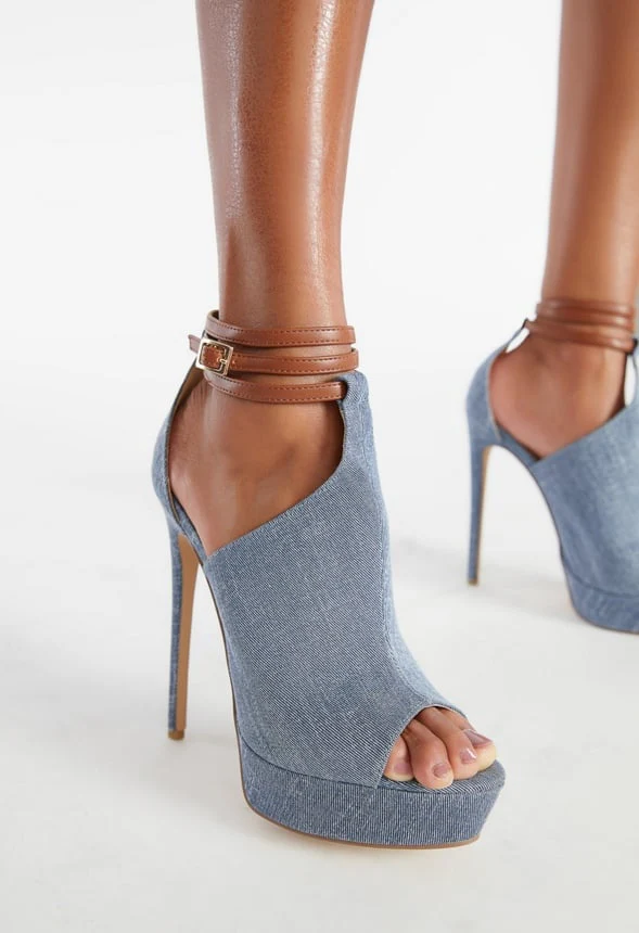 Mazie Heeled Sandal - Image 2