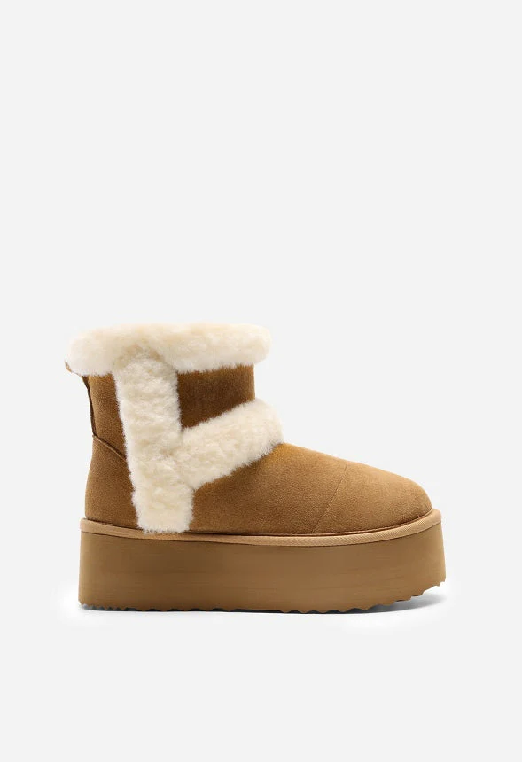 Memory Foam Ankle Boot Fuzzie - Image 3