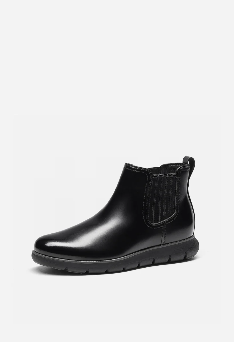 Men's Chelsea Boots - Image 3