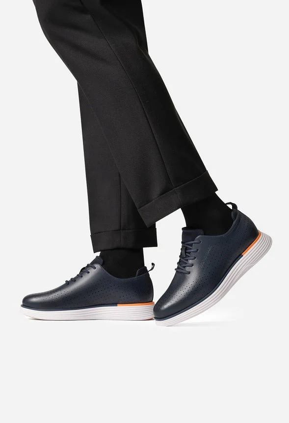 Men's Comfortable Business Casual Oxford Sneaker - Image 2
