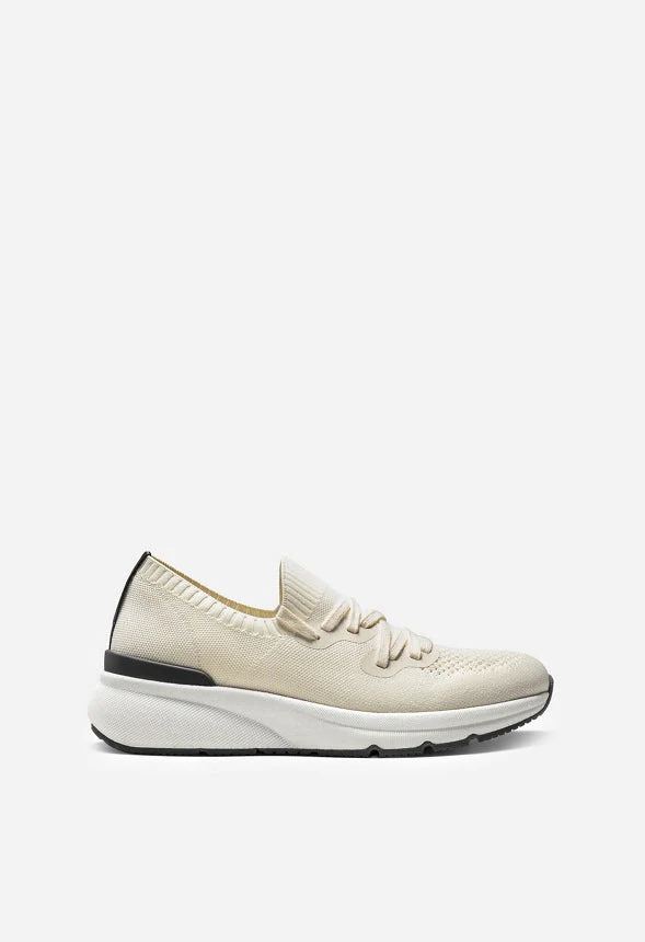 Men's Comfortable Knit Sneakers - Image 3