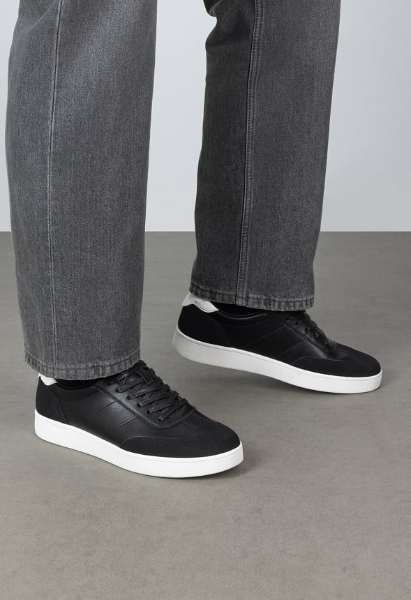 Men's Comfortable Low Top Sneaker - Image 2