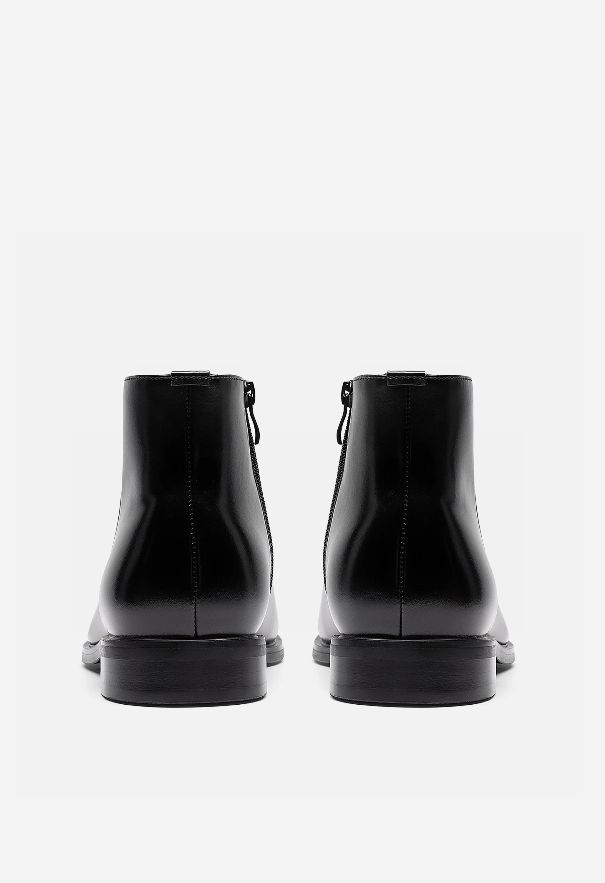 Men's Faux Leather Chelsea Boots - Image 5