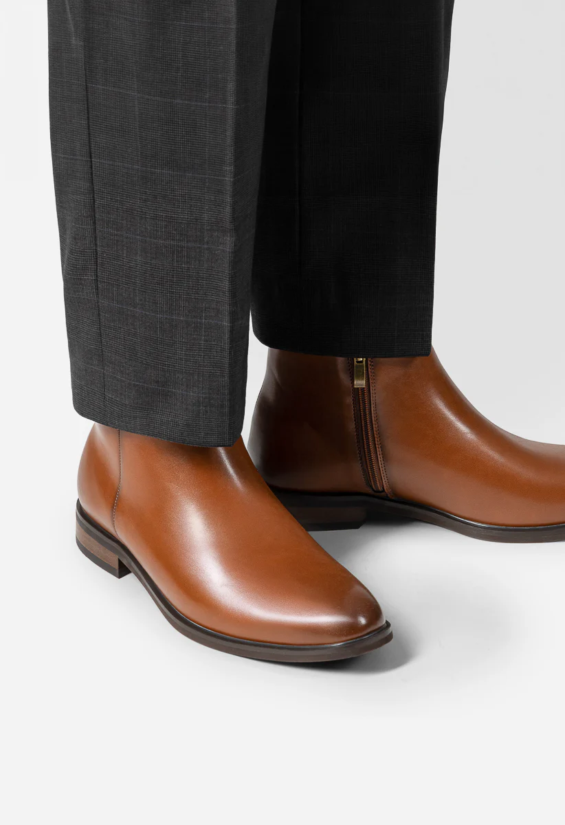 Men's Faux Leather Chelsea Boots - Image 2