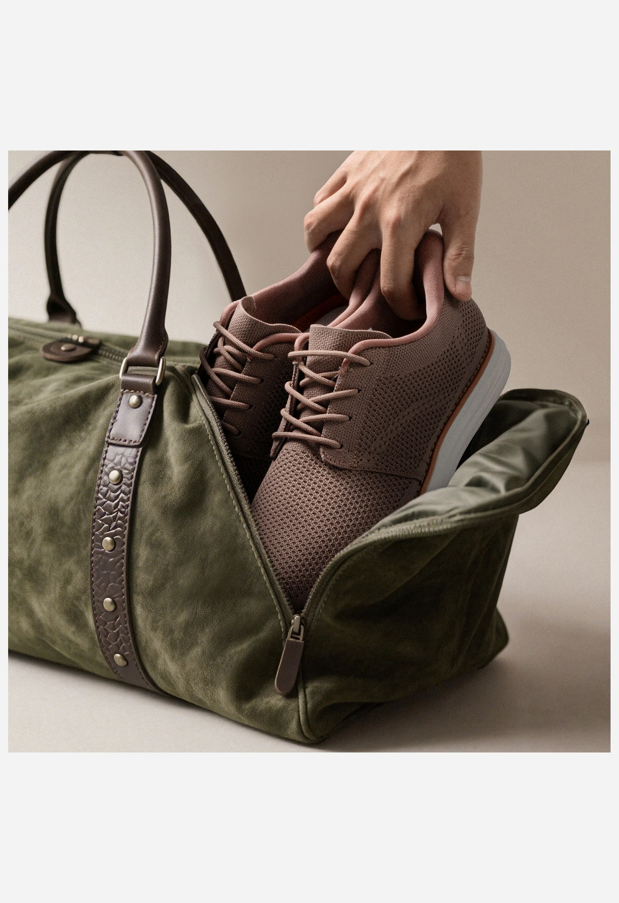Men's Lightweight Mesh Sneakers - Image 5